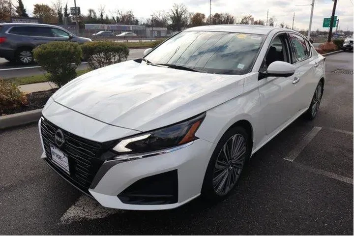 $26849 : Nissan Altima 2025 2.5 SL 4d image 9