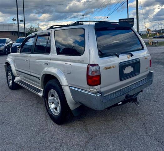 $4200 : 2000 4Runner SR5 image 8