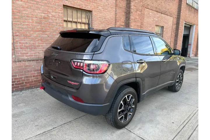 $18500 : 2020 Compass Trailhawk image 8
