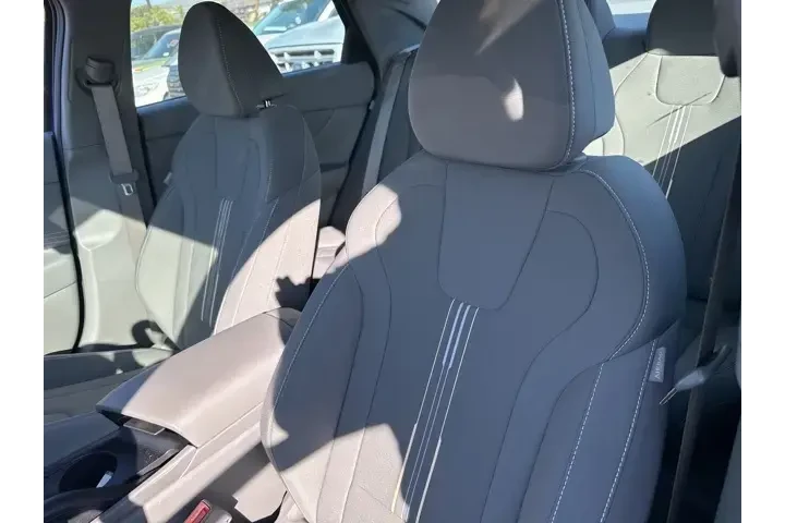 $20900 : Hyundai ELANTRA 2025 SEL Spo image 5