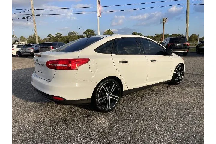 $5988 : Ford Focus 2016 S 4dr Sedan image 2