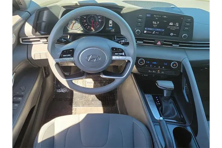 $15601 : Hyundai ELANTRA 2021 SEL 4dr image 3