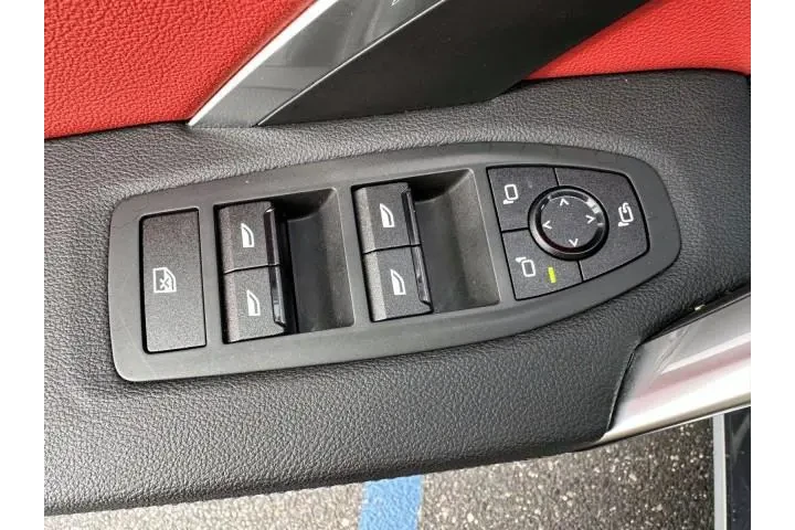 $32999 : BMW X1 2023 AWD xDrive28i 4d image 9