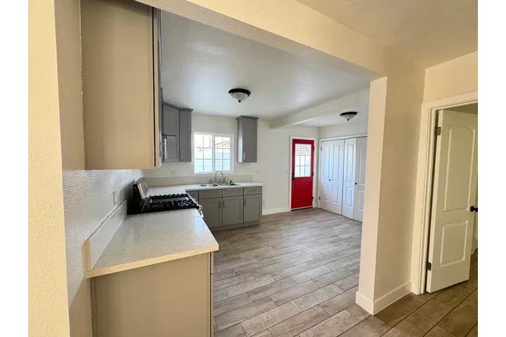 $1400 : For Rent North Hollywood image 4