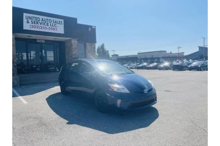 $7999 : 2012 Prius Three image 9
