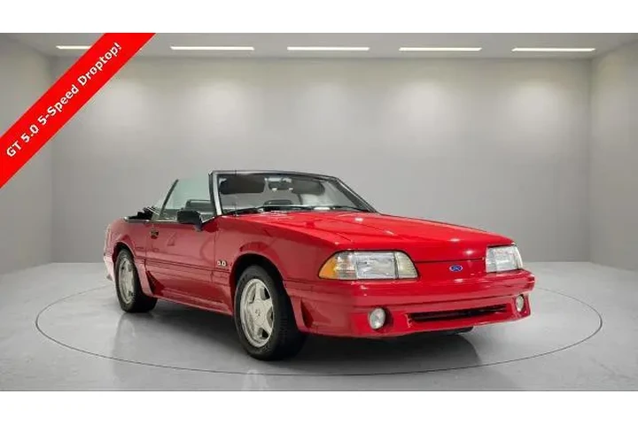 $21995 : Ford Mustang 1992 GT 2dr Con image 1