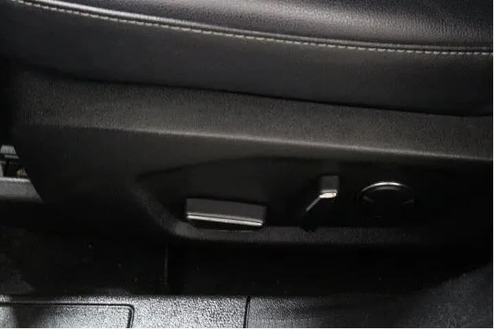 $19988 : Ford Fusion 2020 SEL 4dr Sed image 7