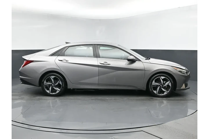 $15952 : Hyundai ELANTRA 2022 SEL 4dr image 3