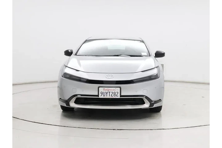 $35998 : Toyota Prius Plug-in Hybrid image 5