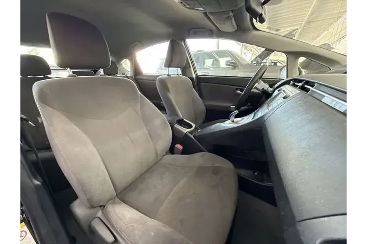 $9749 : Toyota Prius 2014 Three 4dr image 10