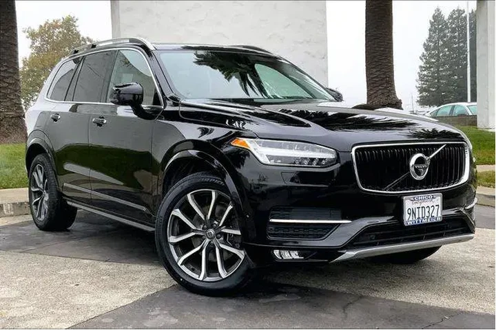 $17985 : Volvo XC90 2016 AWD T6 Momen image 2