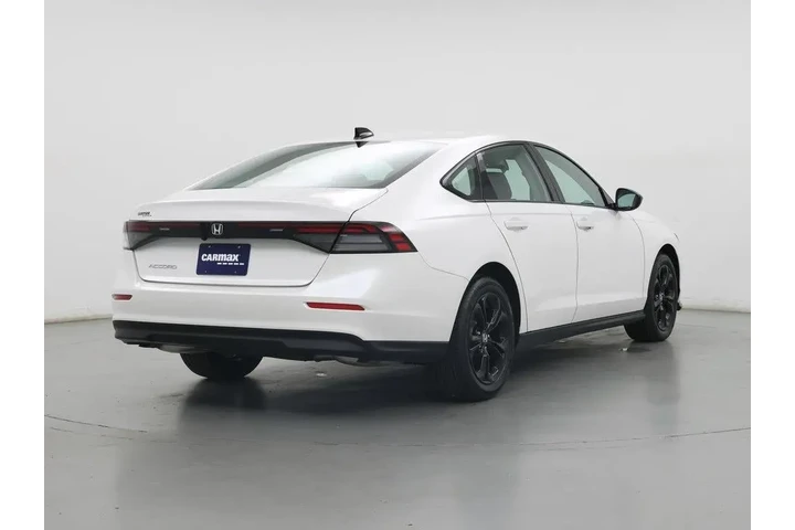$29998 : Honda Accord 2025 SE 4dr Sed image 8