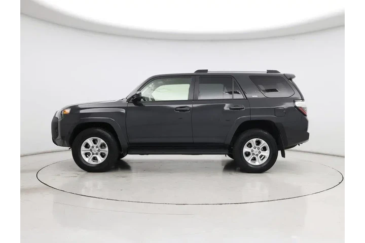 $39998 : Toyota 4Runner 2024 4x4 SR5 image 3