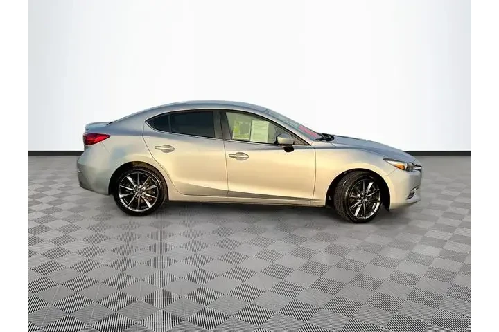 $13900 : Mazda Mazda3 2018 Touring 4d image 9