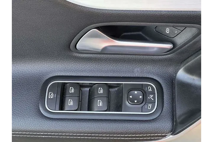 $30543 : Mercedes-Benz CLA 2025 AWD C image 8