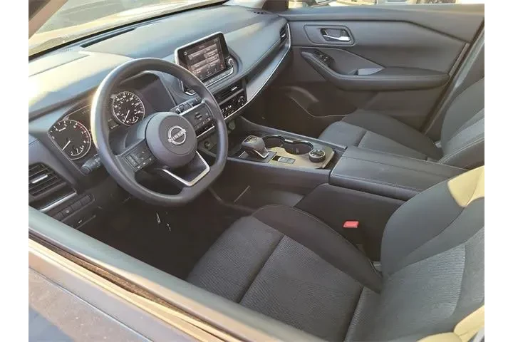 $23990 : Nissan Rogue 2024 AWD SV 4dr image 3