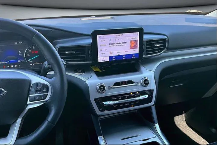 $35500 : Ford Explorer 2024 AWD XLT 4 image 9