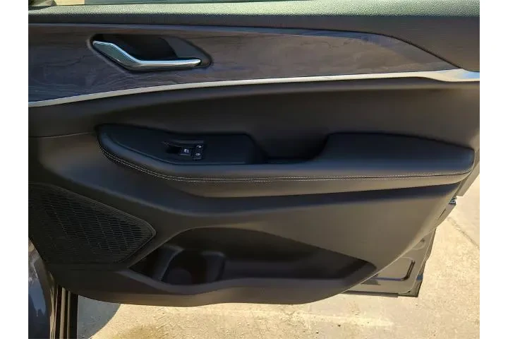 $32611 : Jeep Grand Cherokee L 2024 4 image 9