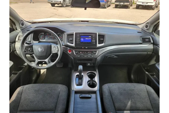 $16995 : 2020 Pilot LX image 4