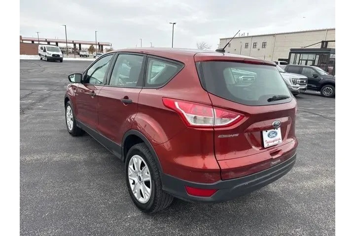$14768 : Ford Escape 2016 S 4dr SUV image 3