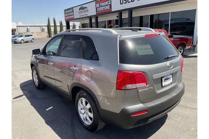 2012 Sorento LX image 6
