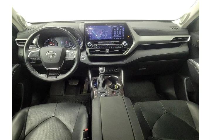 $30998 : Toyota Highlander 2021 AWD P image 9