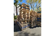 Broken pallets en Los Angeles