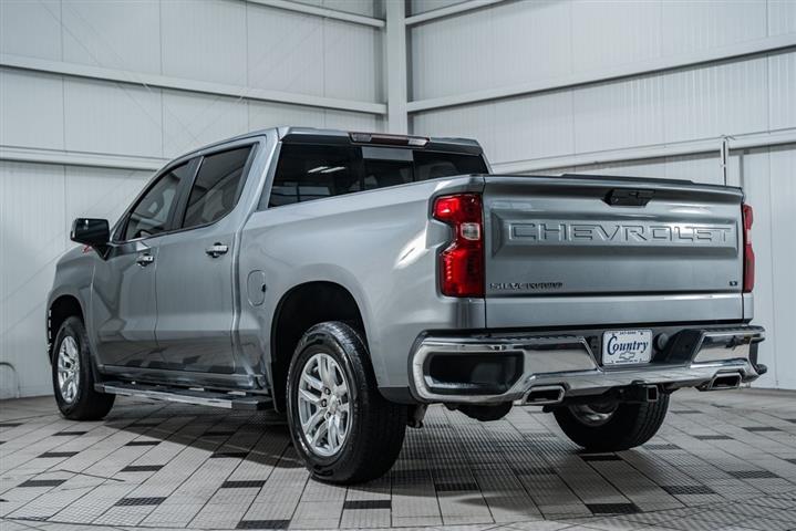 $32000 : 2020 Silverado 1500 LT image 6