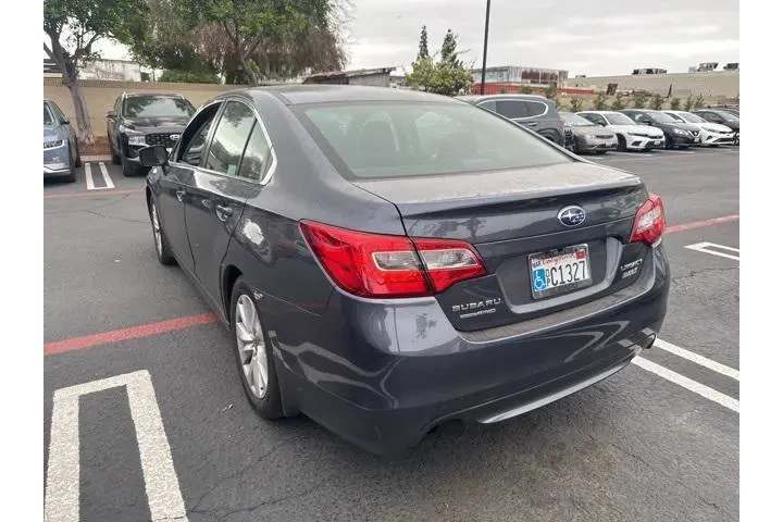 $16995 : Subaru Legacy 2017 AWD 2.5i image 2