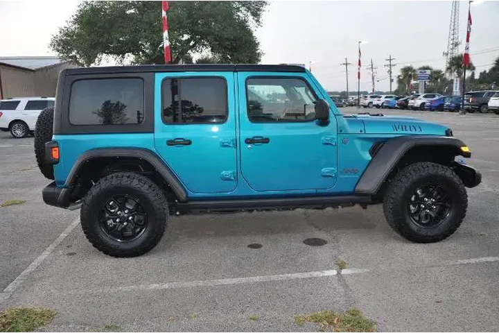 $39495 : Jeep Wrangler 2024 4x4 Willy image 6