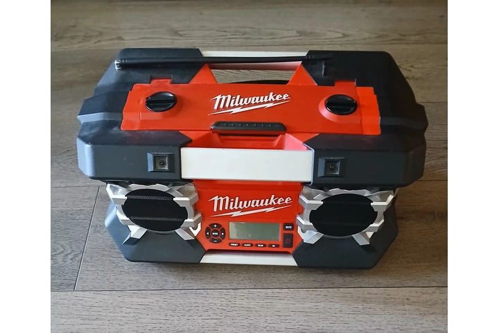 $70 : 12V-28V Jobsite Radio image 1