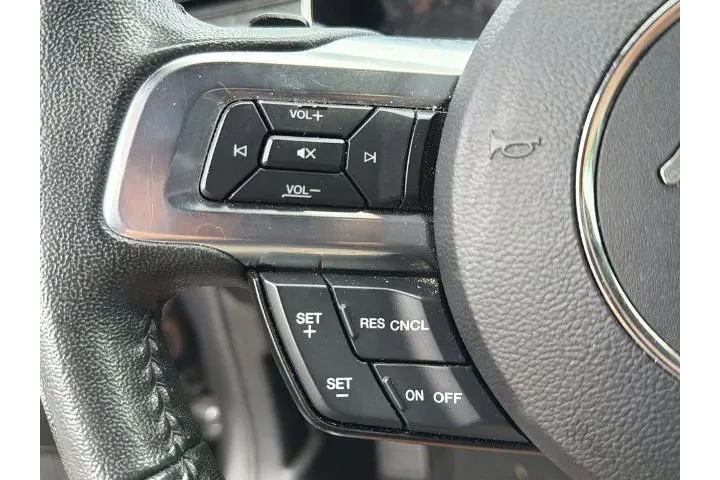 $20950 : Ford Mustang 2021 EcoBoost 2 image 8