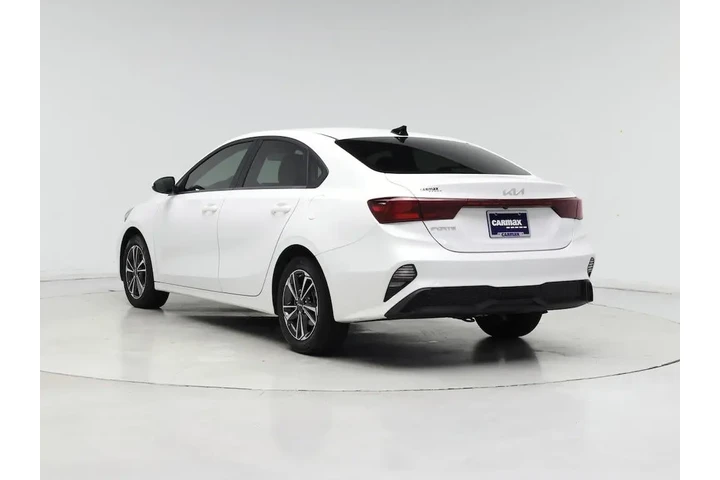 $19998 : Kia Forte 2024 LXS 4dr Sedan image 2