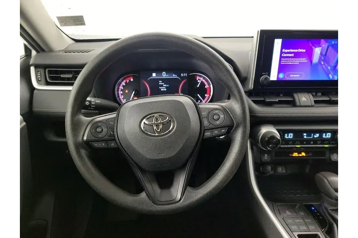 $28998 : Toyota RAV4 2023 AWD XLE 4dr image 10