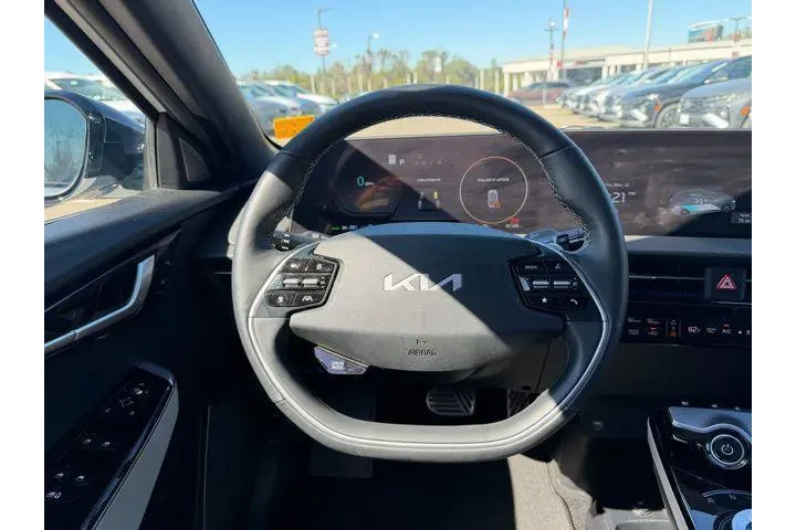 $26992 : Kia EV6 2023 AWD GT-Line 4dr image 8