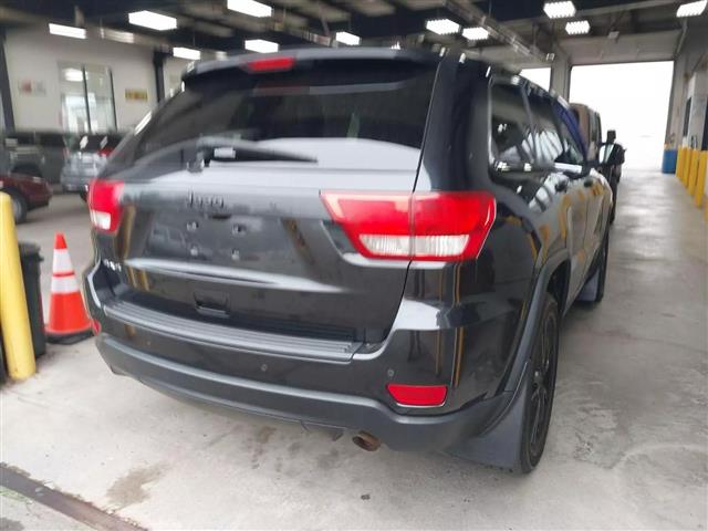 $14000 : 2012 JEEP GRAND CHEROKEE2012 image 3