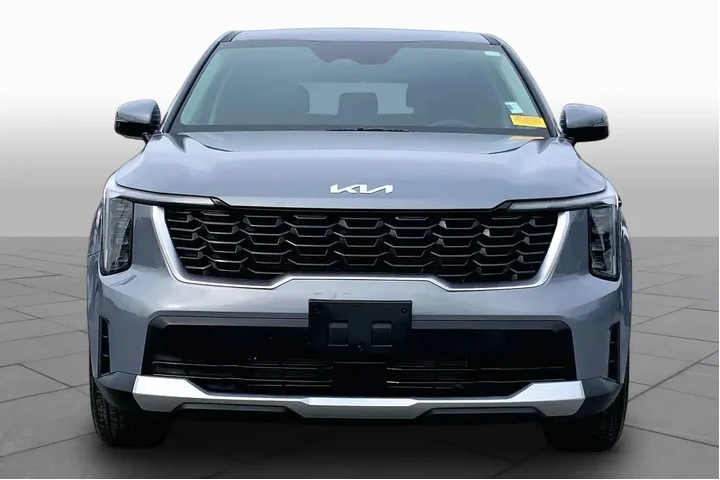 $29995 : Kia Sorento 2025 LX 4dr SUV image 4