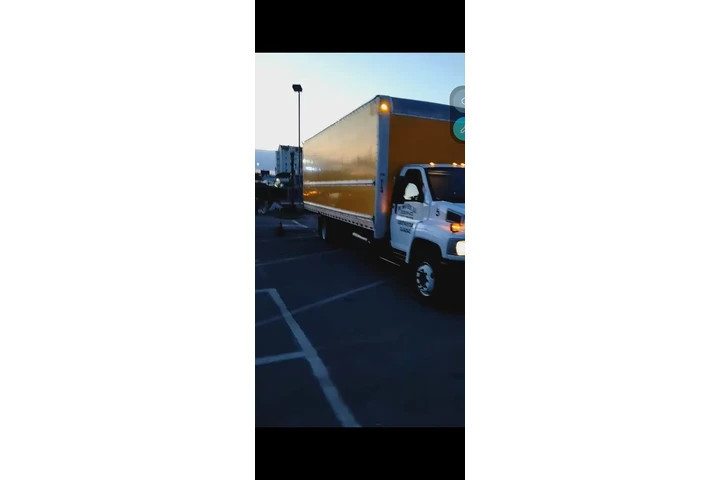 $1 : camion image 3