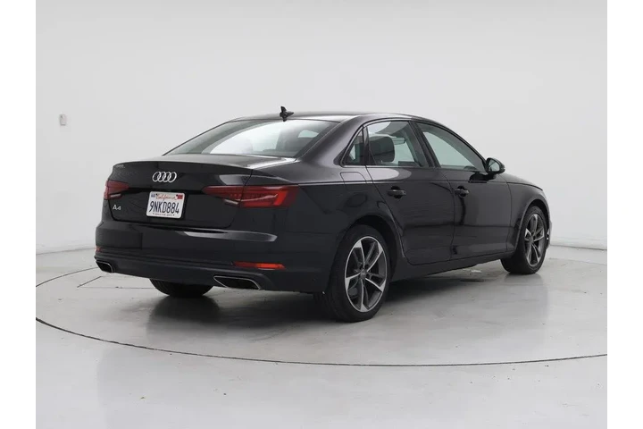 $16998 : Audi A4 2019 Titanium 40 TFS image 8