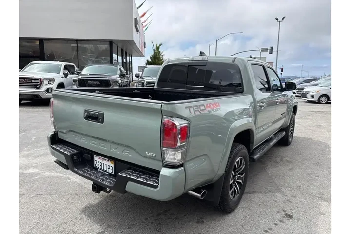 $39988 : Toyota Tacoma 2022 4x4 TRD O image 7