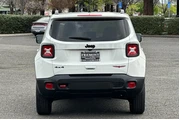 $19788 : Jeep Renegade 2023 4x4 Trail thumbnail