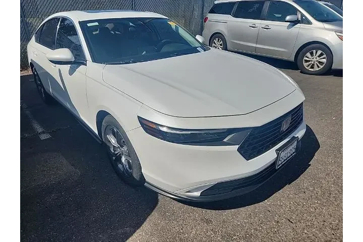 $26351 : Honda Accord 2023 EX 4dr Sed image 1