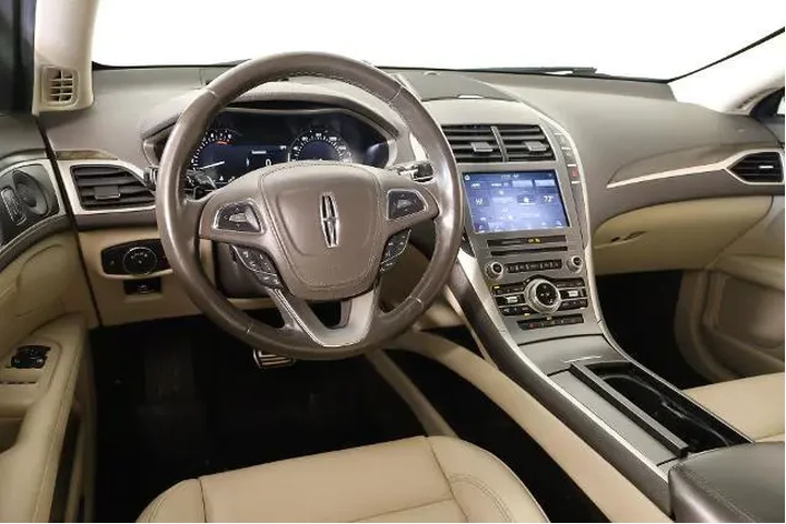 $18999 : Lincoln MKZ 2019 AWD Reserve image 2