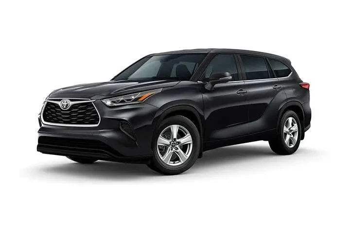 $35211 : Toyota Highlander 2023 LE 4d image 1