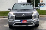 $24985 : Mitsubishi Outlander 2024 AW thumbnail