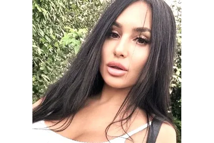 818-922-9729 - VAN NUYS image 1