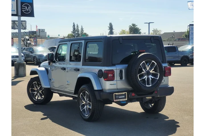 $29911 : Jeep Wrangler 2024 4x4 Willy image 7