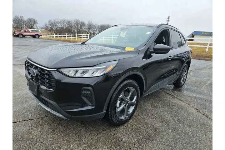 $27000 : Ford Escape 2025 AWD ST-Line image 3