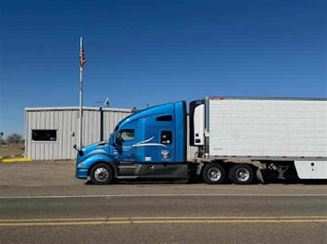 $460000 : Mack Truck For Rent Or Sale image 1