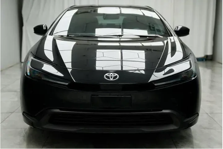 $25900 : Toyota Prius 2024 LE 4dr Hat image 5